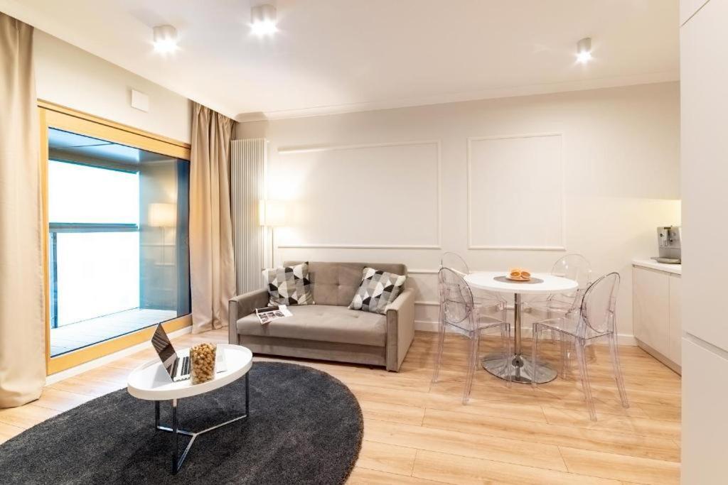 Mennica Residence Luxury Location Βαρσοβία Εξωτερικό φωτογραφία